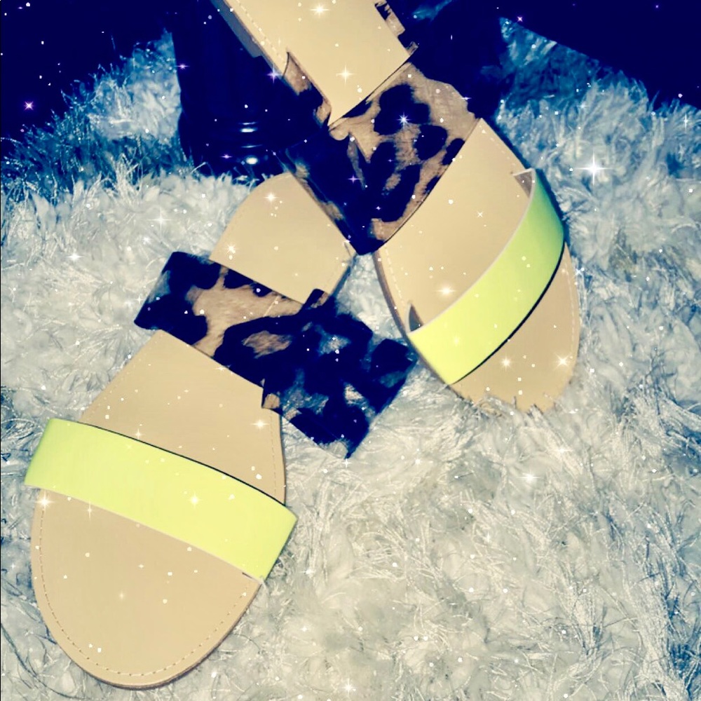 Women’s sandals
